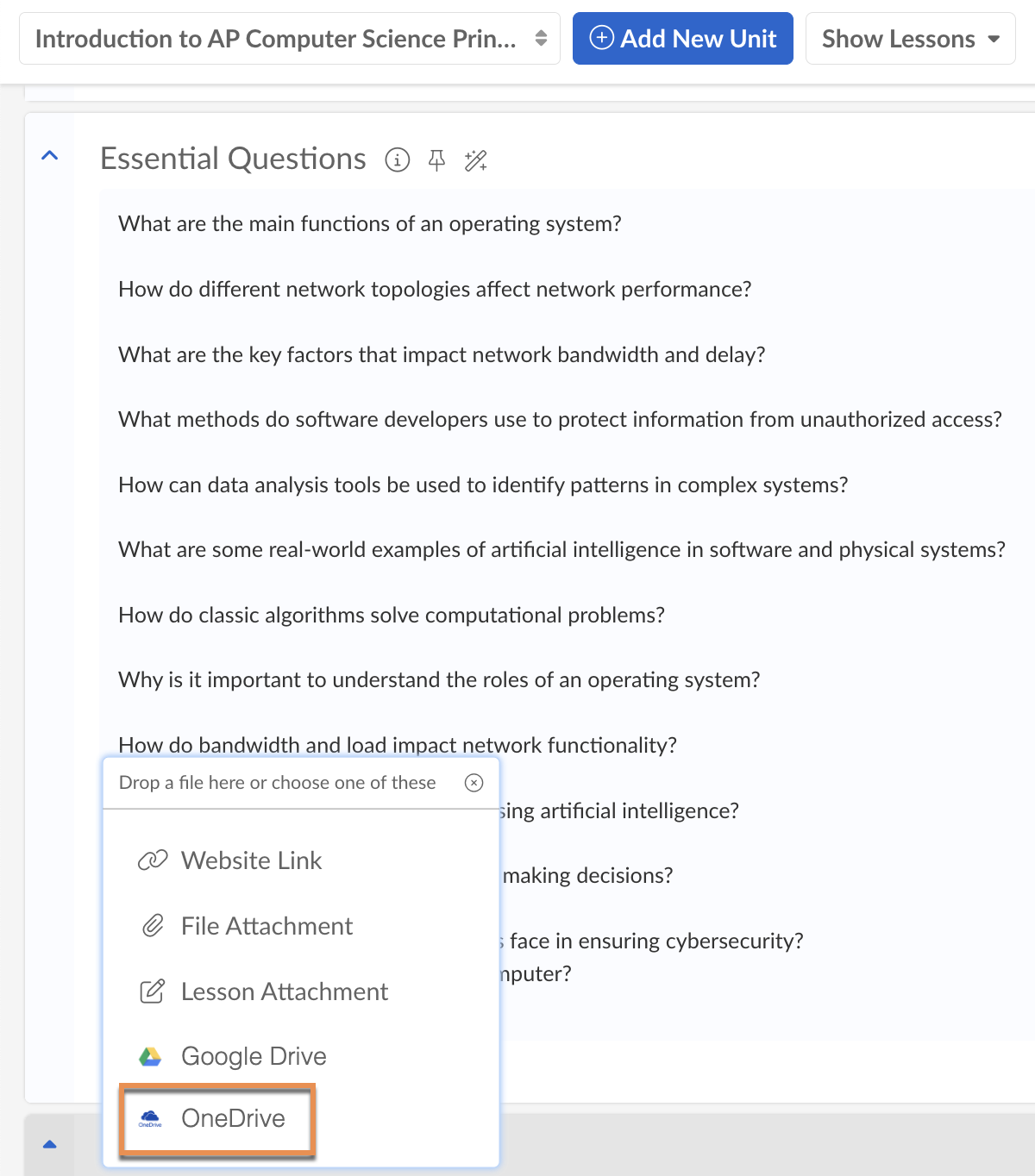 Captura de pantalla: Haz clic en el enlace de OneDrive para empezar a adjuntar tus archivos.