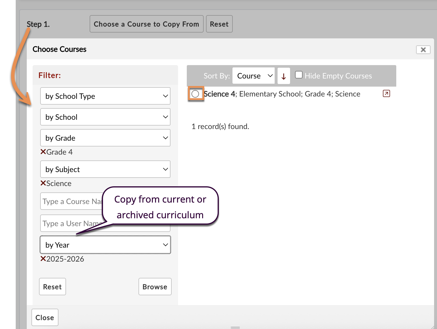 Captura de pantalla: Haga clic en Elegir un curso para copiar y explore los cursos o utilice los filtros para refinar sus resultados.